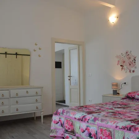 Lescen White Residence - Swimming * 勒泽诺