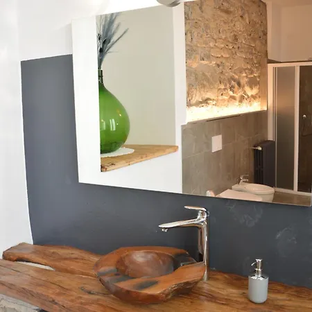 Lescen White Residence - Swimming Apartment Lezzeno