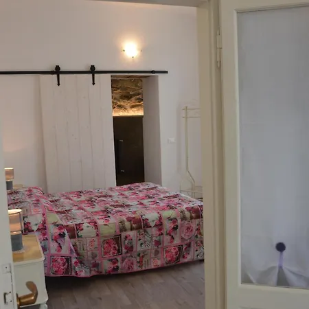 Apartment Lescen White Residence - Swimming Lezzeno
